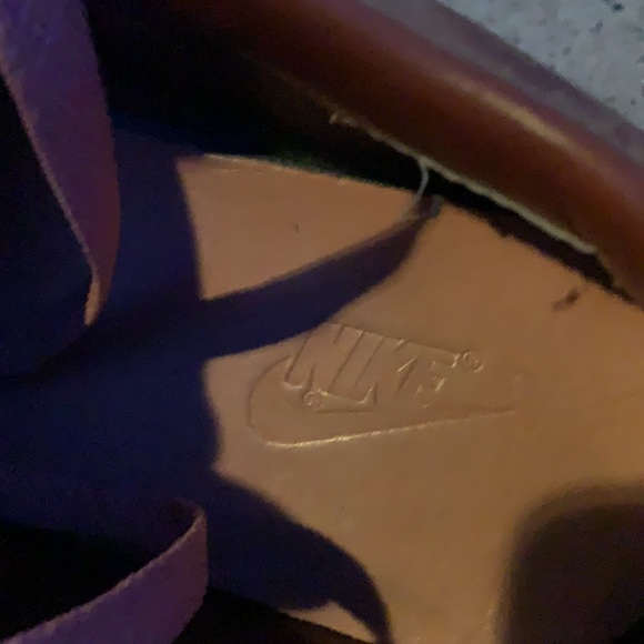 Men’s Leather Nikes - Picture 9 of 11